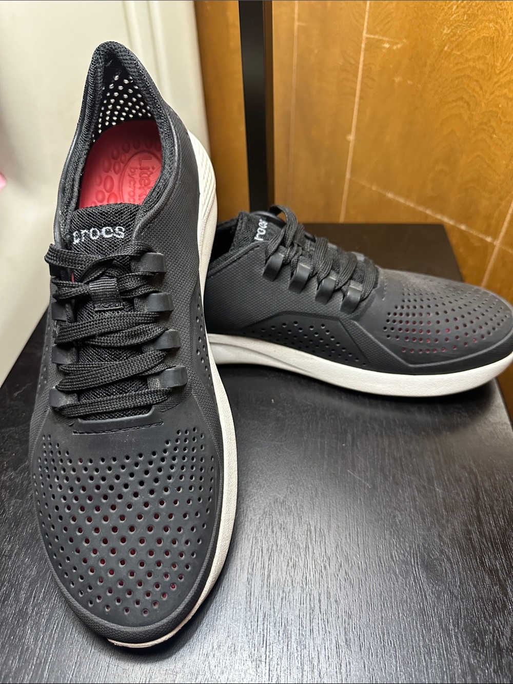 CROCS Men’s Black LiteRide Pacer. 10M